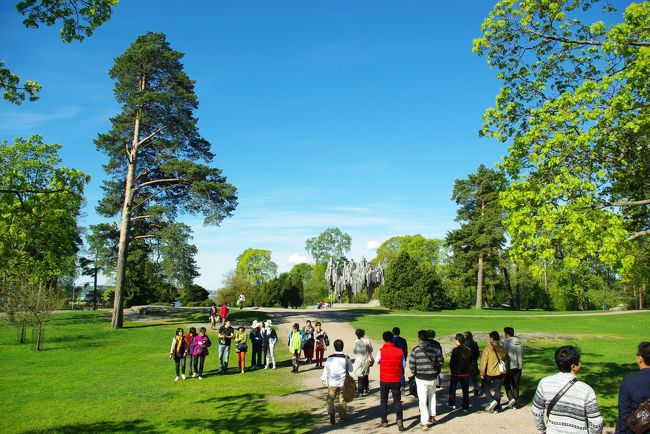 翌日は全員でヘルシンキ観光。<br /><br />ガイドさんに無理言って、行きたいところだけ行き、早目にホテル到着解散をお願いしました。<br /><br />まずは、シベリウス公園&amp;モニュメント。