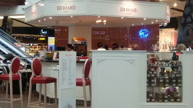 カフェはオープンしています。<br />