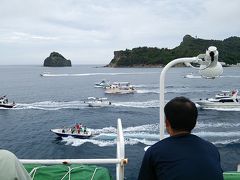 おがさわら丸では恒例のお見送り

５／３１（土）
昼過ぎ、竹芝桟橋へ到着
疲れた体に、ダイビング器材は重かった・・・