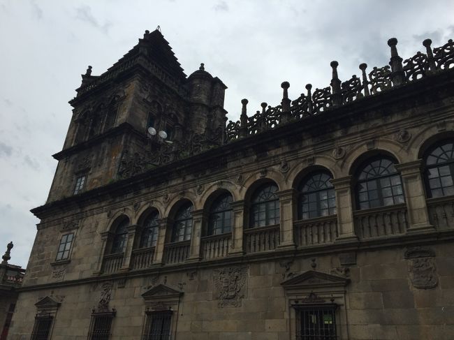 サンティアゴ大聖堂のさっきの入り口と反対側