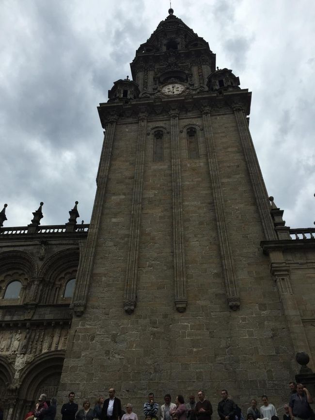 大きな時計台。