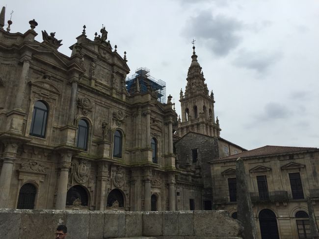 何度見てもいいな。すごい迫力と雰囲気。<br /><br />聖地と言われる場所は、人々の思いが宿るせいか、荘厳なパワーが増しているような気がします。<br /><br />凄い場所ですね。