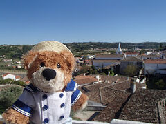 一通り買い物を楽しんだ後は部屋に荷物を置きに帰り、城壁を一周する事に。