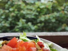 海の見えるカフェでタコライス

リゾート気分↑