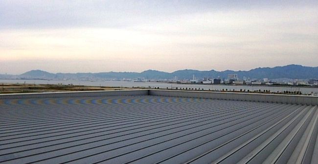 神戸空港からスカイマークで帰る。<br />　↑川崎重工等がある阪神工業地帯。空港にもバイクが展示されてた。<br />積年の奈良愛ほとばしる大人の修学旅行は、帰るまでが修学旅行なのであった。<br />　<br />　終わり<br />