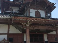 親切なガイドに促され、日本三大仏がある正法寺に行きました。これで修学旅行の奈良の大仏、昨年の鎌倉に続き、三大仏制覇となりました。入場料200円。