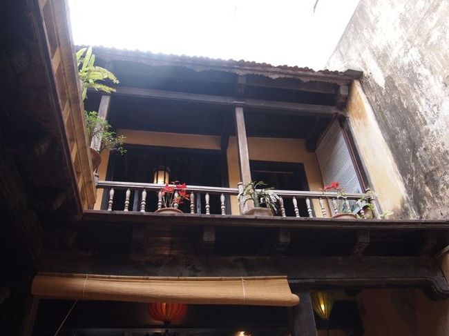 【マーマイさんのお家】 <br />ベトナム風の古民家です。 <br />ちょっと京都の町家みたいかな？ <br />吹き抜けがいい感じです。 <br />