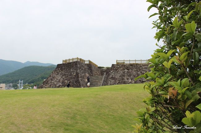 鉄門から見た天守台。