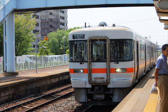 13：25<br />飛騨古川行きが入線してきました。<br />