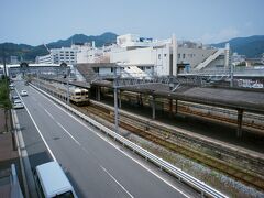 現代の平和に感謝しつつ再び列車に乗り、呉線・山陽線で【福山駅】を目指します。