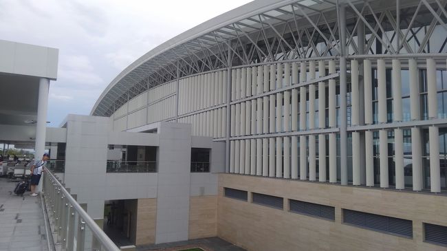 一度ホテルに戻り、空港へ送ってもらいました。<br />本当に短い滞在でしたが、最高の思い出になりました！<br /><br />空港はとても小さく、わかりやすかったです！<br />KFCとburgerkingはマストですね！