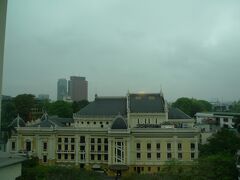 ☆ヒルトン・ハノイ・オペラ＜631号室＞

今朝は5時45分起き
ハノイの朝はいつも曇っていたが、いつの間にか晴れになる。
