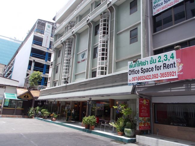 ウォールストリートイン　ホテル<br /><br />かなりのロープライス料金です。<br />当然、窓なし部屋が多いです。<br /><br />日本人客、多いです。。