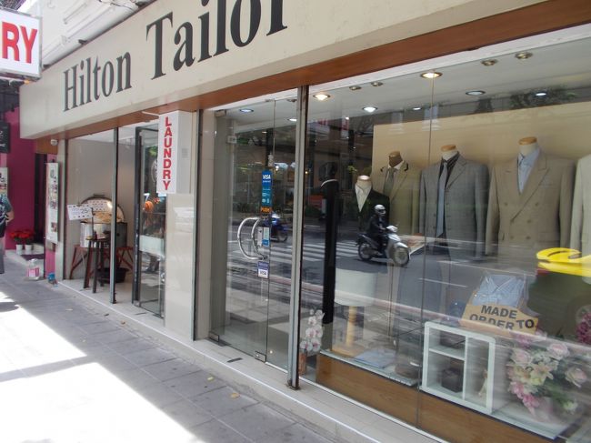 テーラー<br /><br />日本でも、既製服の時代が来るまでは全盛でした。