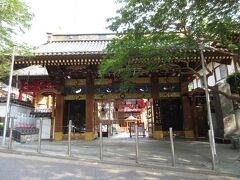 　旧街道を走っていると突然大きくて立派な神社が現れます。箱根大天狗神社で、もう少し走ると関連施設の、大鳥居がある箱根天聖稲荷大権現神社と浄土金剛宗天聖院が現れます。30数年ぶりなので、昔からあったか記憶にありません。
