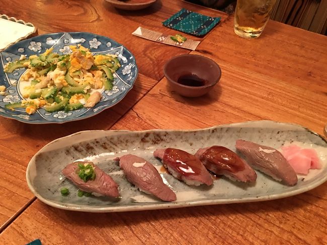 美崎牛のステーキ寿しです。<br />お肉が分厚いのに柔らかくて、めちゃめちゃ美味しかったです。タレ付き、雪塩、ワサビ、など、いろいろ付いてます。