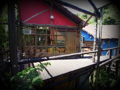 ユーカリの木（梁や柱）を使い、組み立てられているそうです。