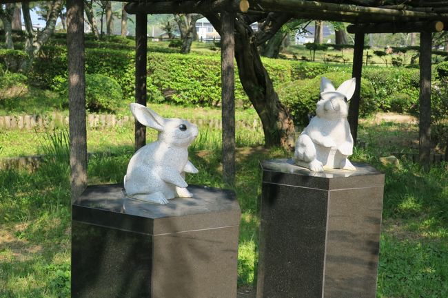 因幡の白兎のオブジェ．<br />探してみるのも一つの楽しみ．