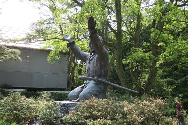 大国主命の像．高岡で作られた，らしいですよ．団体ガイドさんが側で説明していたのを聞きかじりました．