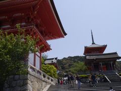 八坂神社からのー
清水寺。
定番ですな。