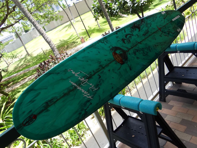 Donald Takayama In The Pink 9'2" (Custom) <br /><br />Emerald Green Abstract<br /><br /><br />今日のショップブログにも載ってます〜(o^^o)Ｖ<br /><br />http://www.kaionhawaii.com/blog/<br /><br />ハワイでの受け取りは１０月後半<br />まだまだ先やわ〜(@ @)