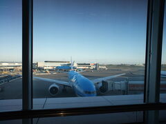 2016/05/01 06:54 スキポール空港
おはようございます!!
広州00:05発、スキポール06:45着、実に12時間40分のフライトを超えたがやる気満々。
いい天気だー