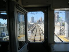 9:41　新福井駅に着きました。

今走っている区間は将来延伸される北陸新幹線の高架です。
