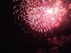 夜は花火です。
輪島市民祭りの花火は
とにかく豪華。

短い時間でたくさん打ちあがります