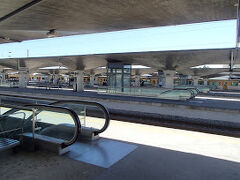 ポルト・カンパニャン駅に到着。