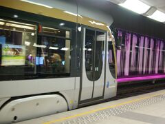 北（Ｎｏｏｒｄｓｔａｔｉｏｎ）駅です。
４号線の終点はここですが、３号線はまだ先まで行きます。
また、南駅も終点ではなく、３・４号線ともに、それぞれもっと南に路線があります。（３号線の終点はチャーチルです）
ちなみに、６号線の終点はボードワン前国王駅です。
ブリュッセルの駅名は人名事典のようです。
