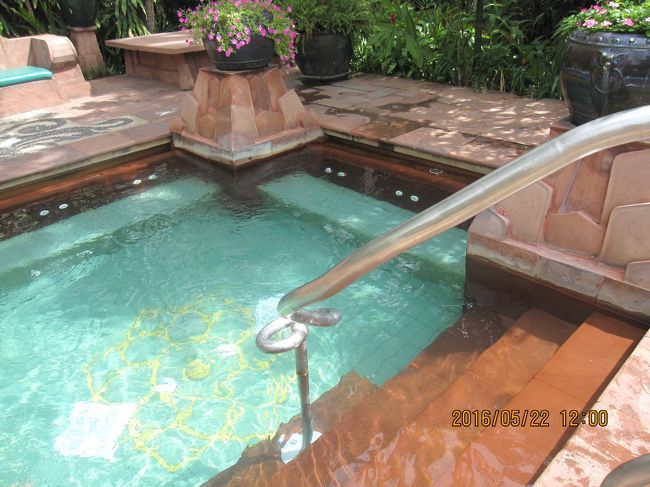 ジャグジーは熱すぎ