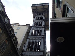 これがサンタ・ジュスタのエレベーター。