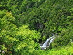 帰り際に程野の滝のうちのひとつ、東滝へ寄ってみた。