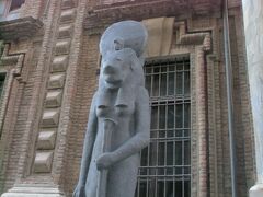 エジプト博物館。

滞在中はお休みはないです。
水曜日に行きまーす。