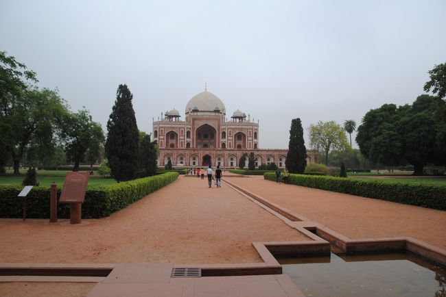 ムガール帝国第２皇帝フマユーンの霊廟です。