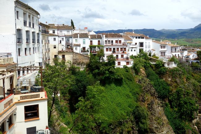 こちらはロンダの新市街。ロンダも基本は白い街。