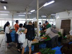 【鎌倉市農協連即売所】に立ち寄ってみます。新鮮な鎌倉野菜が並んでいました。