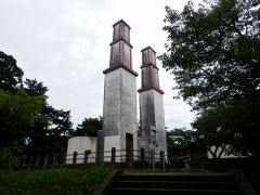 大洗磯前神社から北へ4㎞ほど，ひたちなか市栄町の那珂湊反射炉跡．
1855年に建造された水戸藩の反射炉(金属溶解炉)．
1864年天狗党の乱の際に破却，1937(S12)年復元．