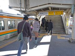 JR東海道線に乗り富士駅まで行きます。