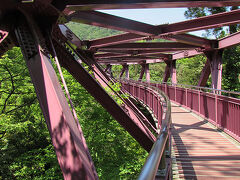 以前訪問時にスルーしてしまい、気になっていた『あやとりはし』
最近すっかり橋フェチ気味。いい感じですねぇ。