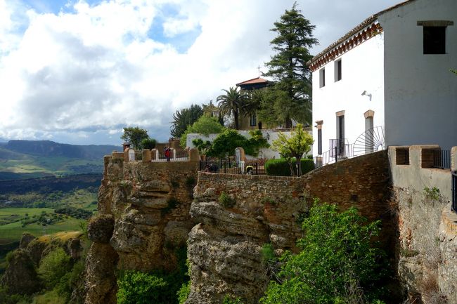 ハイキング後にまったりしたカフェが2軒隣りに見えました。