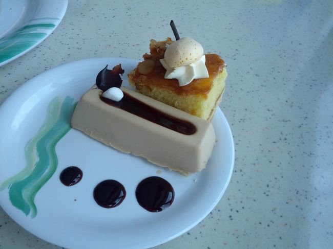 お菓子。<br />すごく美味しい。