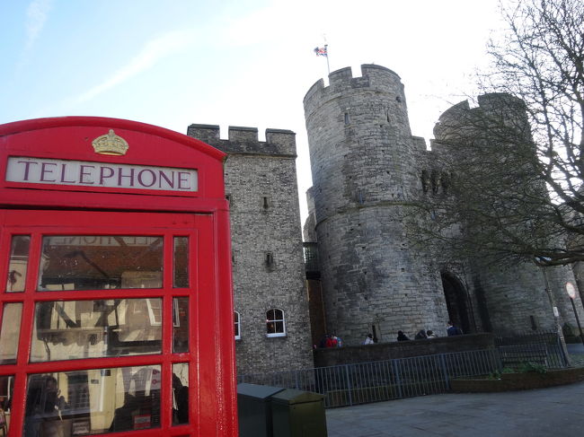 赤い電話ボックスは、絶対ですよね！！