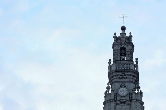 明るくなってきた空。