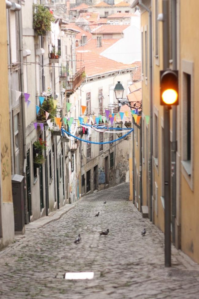 ヨーロッパの、何気ない街角でもどこを切り取っても絵になるところが本当に好きです。日本じゃこうはいきませんからね。