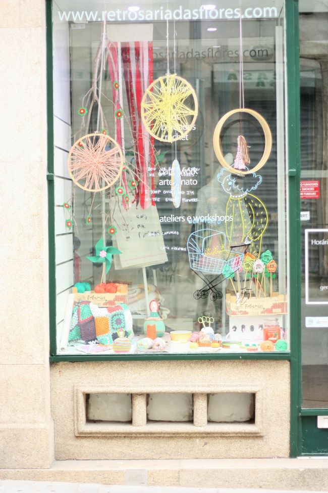 こういう取り組みをしているのかな？いろんなお店に可愛いイラストが。