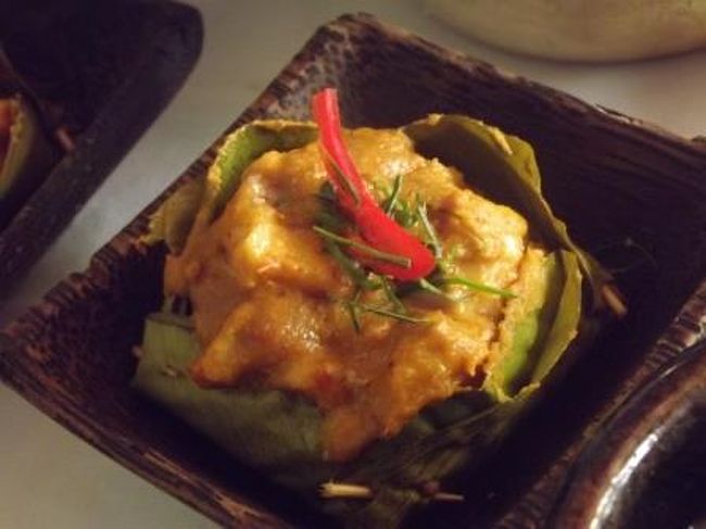 アラカルトを注文。どれも高級店らしい上品な味わいでした。<br />こちらはその中の一品「アモック」です。