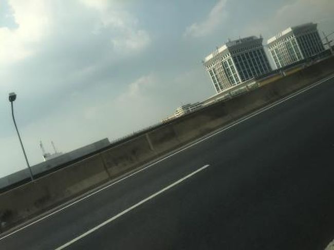 荷物を引き取り、ドンムアン空港に向かいます。