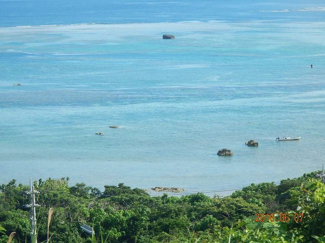 この海の色・・・