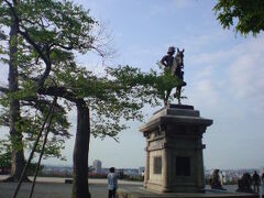 伊達政宗騎馬像